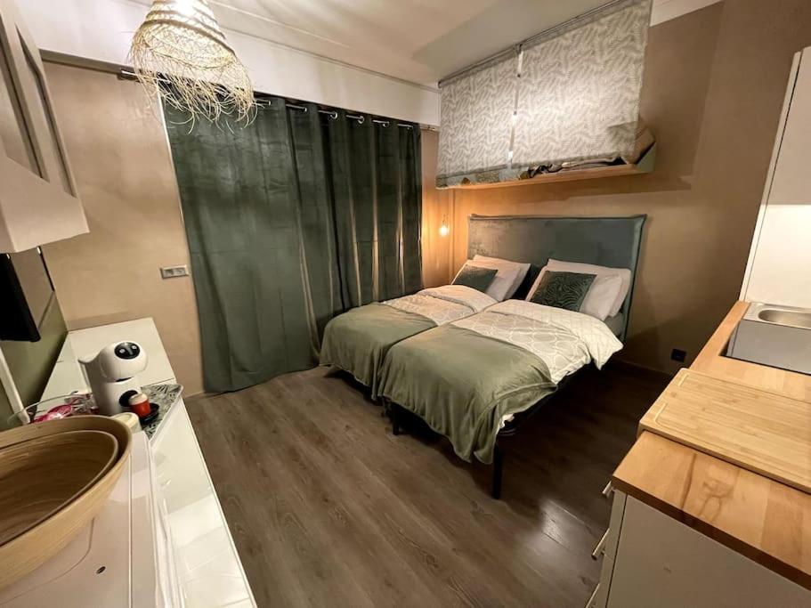 La Room: Seaside Apartment + Terrace + Parking Ментона Экстерьер фото